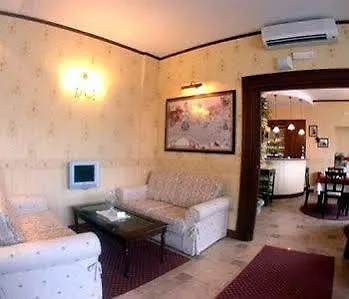 Hotel Amaranto 3*